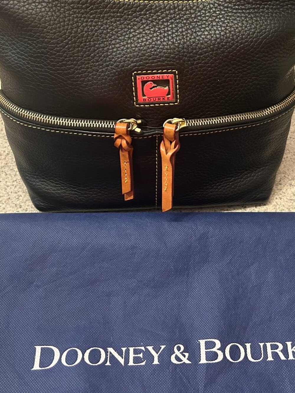 Dooney & Bourke Wexford Leather Small Pocket Sac Sac Tote Satchel Shoulder Bag